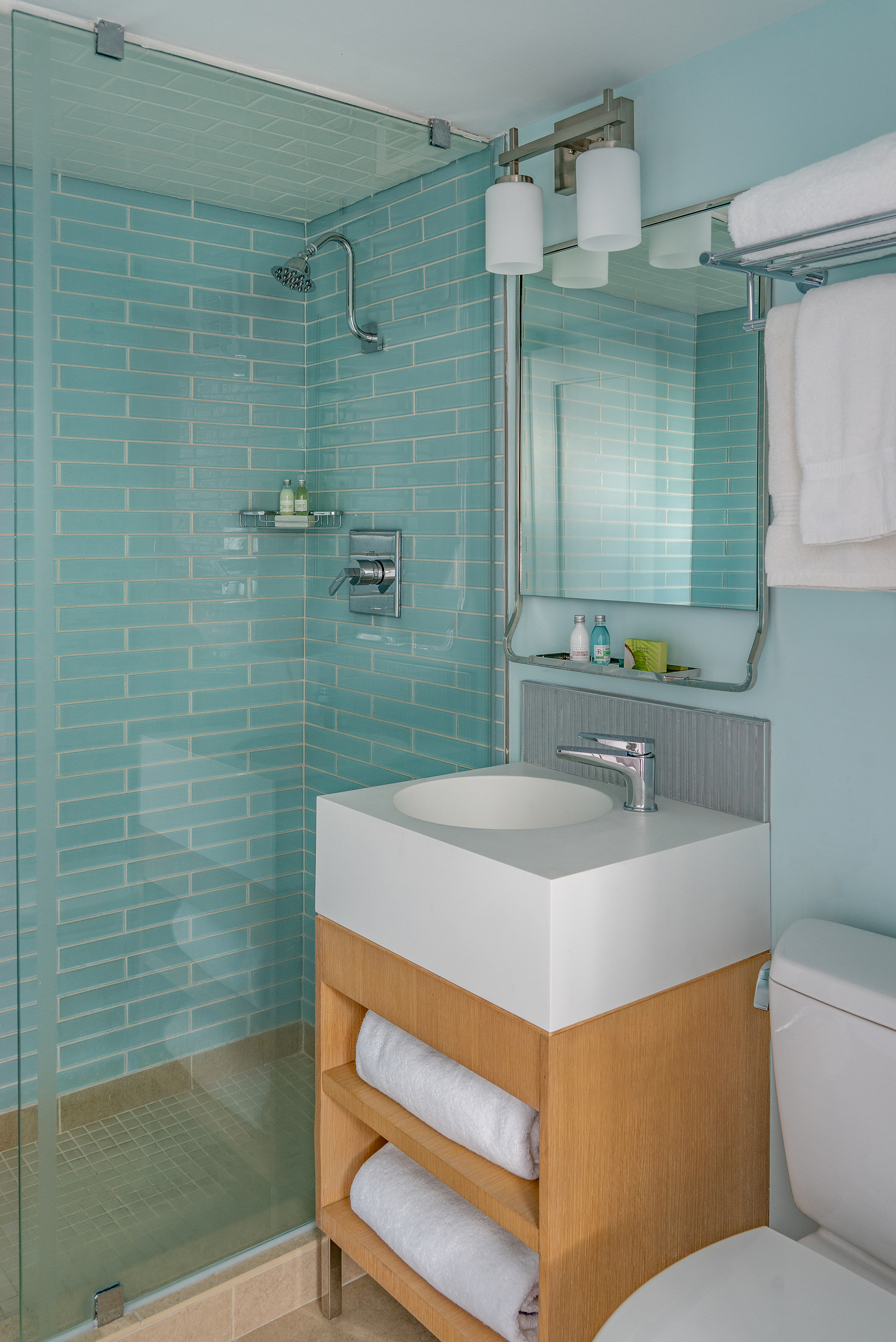 Harvard Square Hotel Bathroom