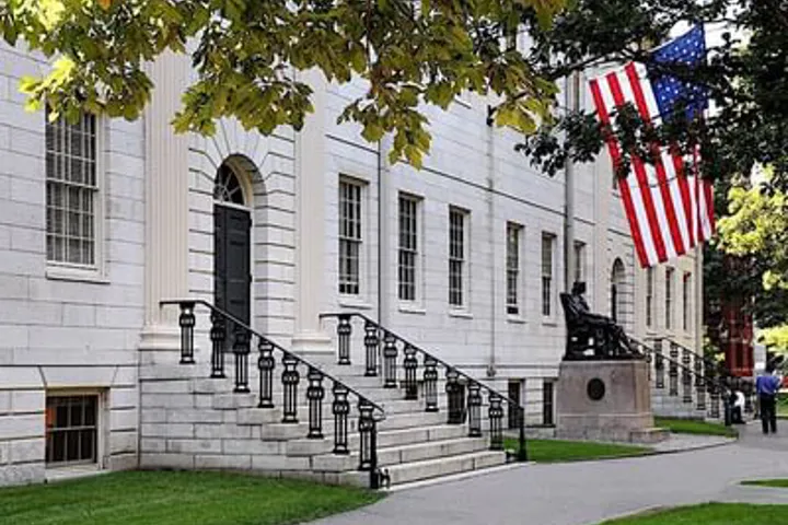 Eric Roth Harvard Yard